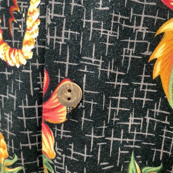 Hilo Hattie 1980s Hawaiian Button Down Shirt - Picture 2 of 7